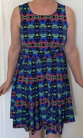 Kleid fabriziert nach Frankreich