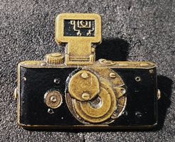 CC829 - Pin Alter Foto Kamera