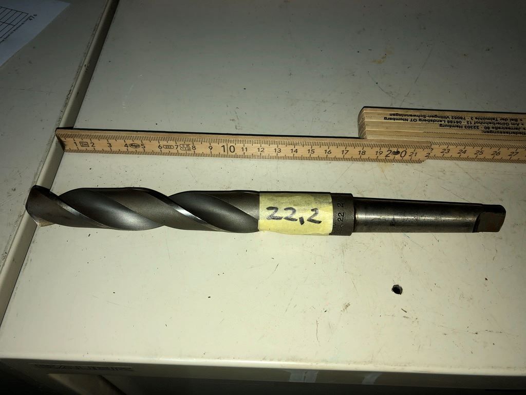Tutti gli attrezzi: Spiralbohrer mit Morsekonus - 22.2mm – Usato da Winterthur venduto da Aristide13 1
