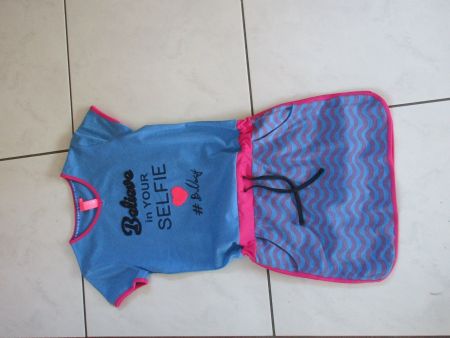 BNOSY robe 11/12ans 146/152cm