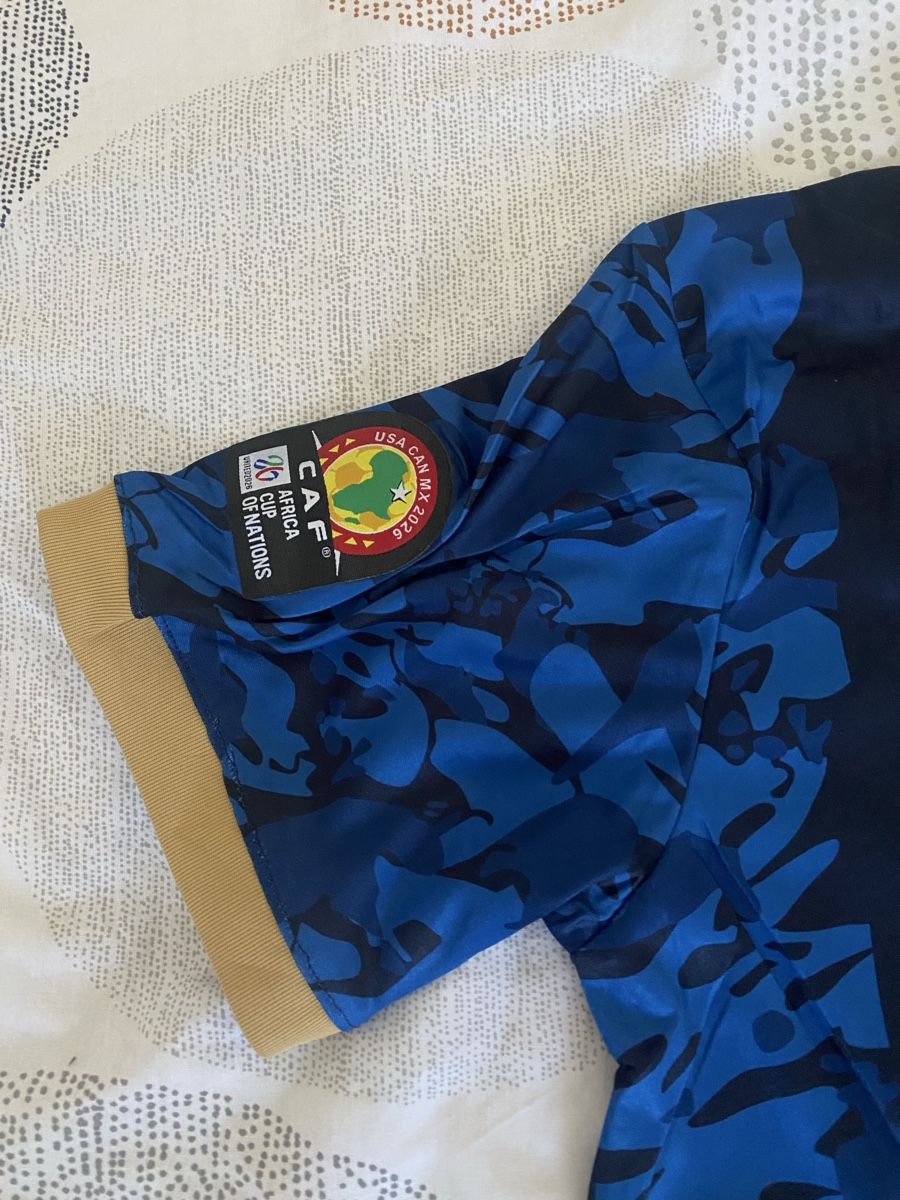 Canottiere & Pantaloni: Maillot foot Cabo Verde - taille M – Nuovo e nell'imballaggio originale da Delémont venduto da Emi-98 2