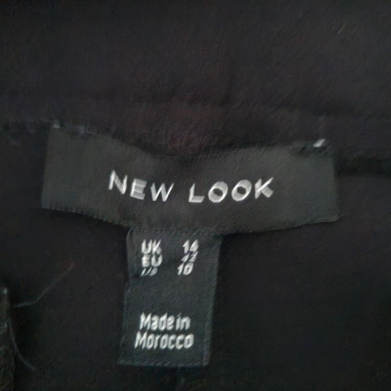 Pantaloni: Damen Hosen Gr. 42 Schwarz – Usato da Steinen venduto da turbogeiss99 2