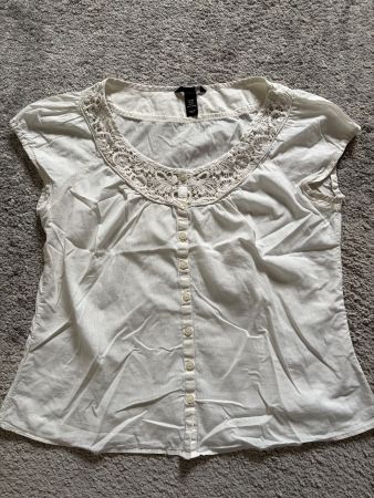 Bluse mit Spitze, Gr. 42