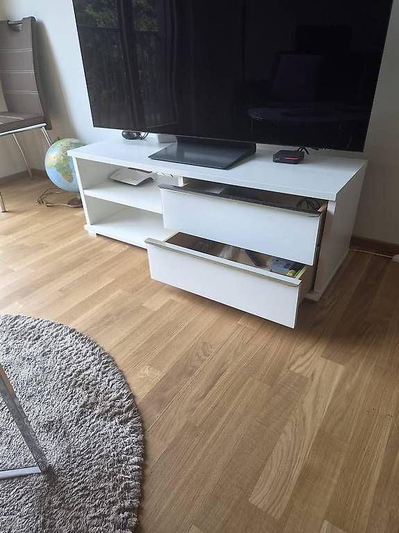 Mobili TV: TV-Möbel weiss – Usato da Biel/Bienne venduto da rei_7n7d 1