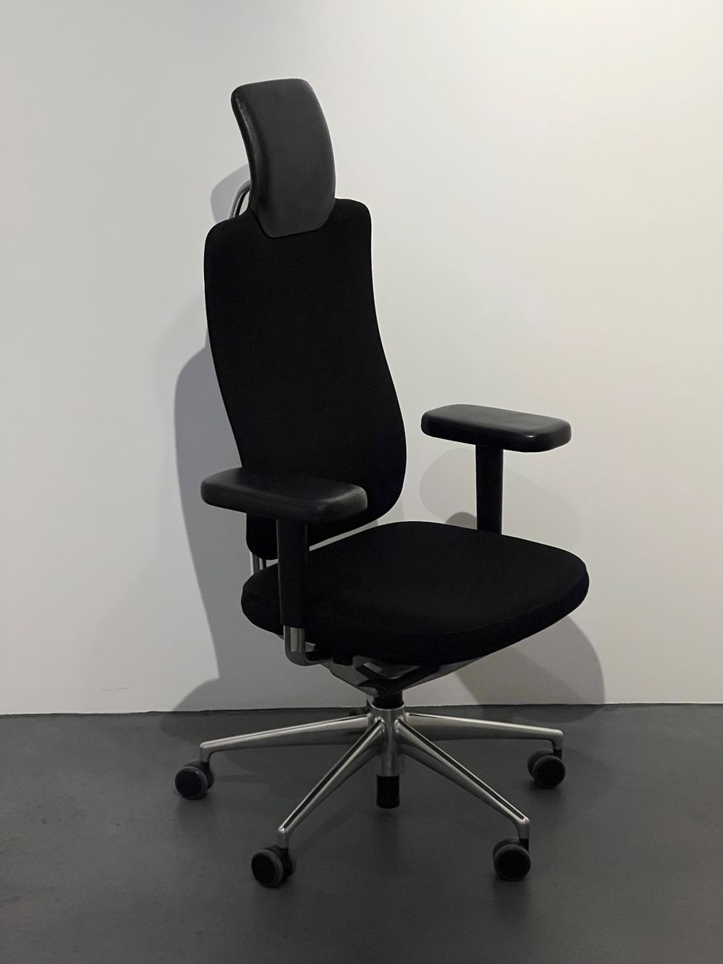 Vitra Stühle: Vitra Headline Bürostuhl – Gebraucht aus Hofstetten SO von  1
