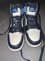 Nike Schuhe in der Grösse 37.5