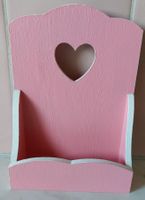Holz Briefhalter Rosa mit Herz-Detail – Romantisch ab 1.-