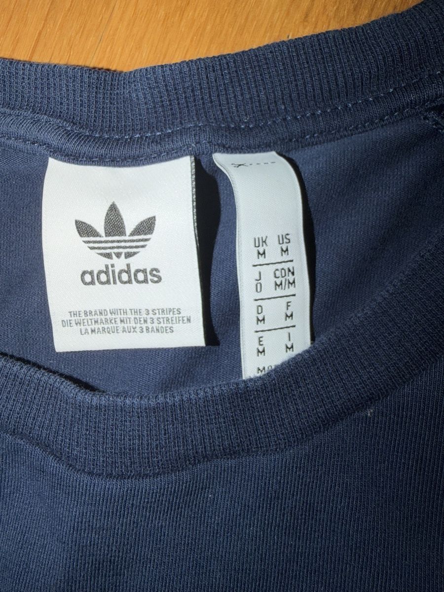 Adidas Robes: Adidas Kleid Medium  – D'occasion à Fahrweid par Mara36 2