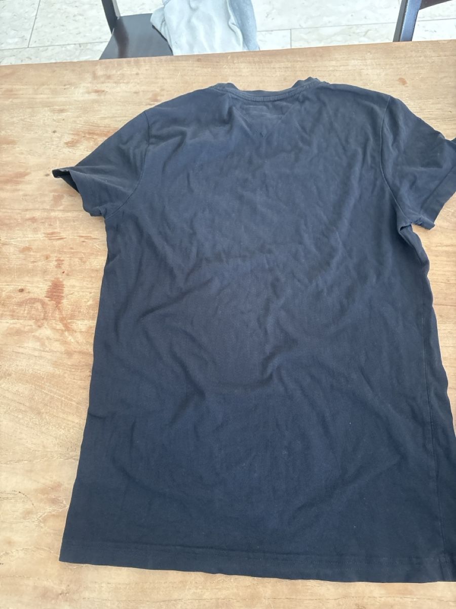 Tommy Hilfiger T-Shirts: Tommy Hilfiger Basic Shirt – Gebraucht aus Zürich von Midaspavia 2