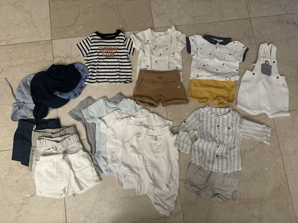 Lotti & Set di vestiti: Kleiderpaket Junge Grösse 60, 20 Teile – Usato da Steinen venduto da Cinzia