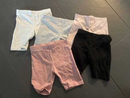 H&M Radlerhosen 5er Pack Gr. 104/110 Rosa Grau Weiss Schwarz