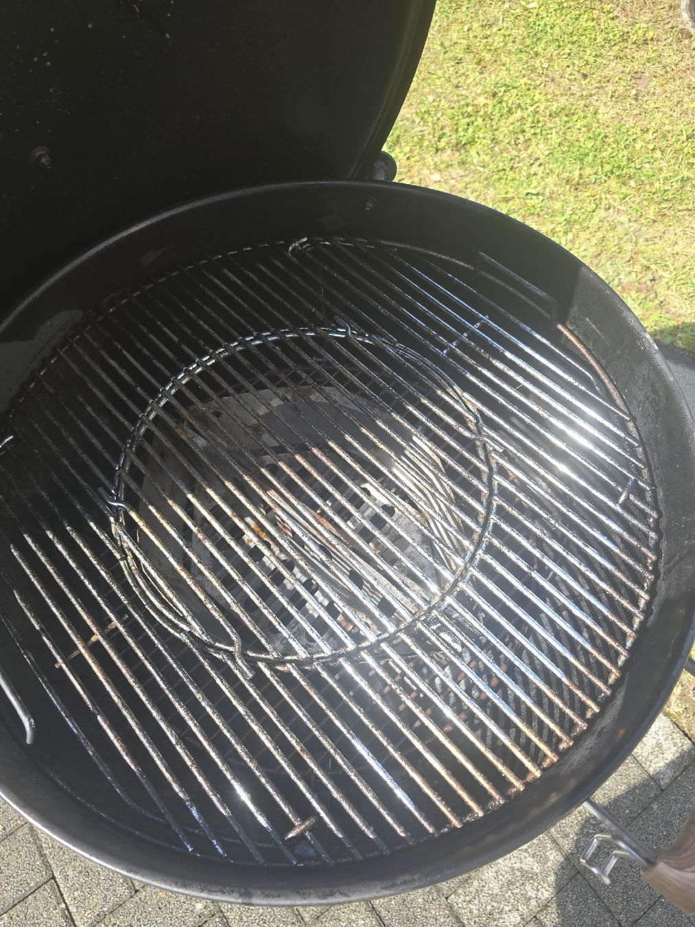 Griglie: Weber Holzkohle Grill  – Usato da Niederweningen venduto da Noah.widi 5