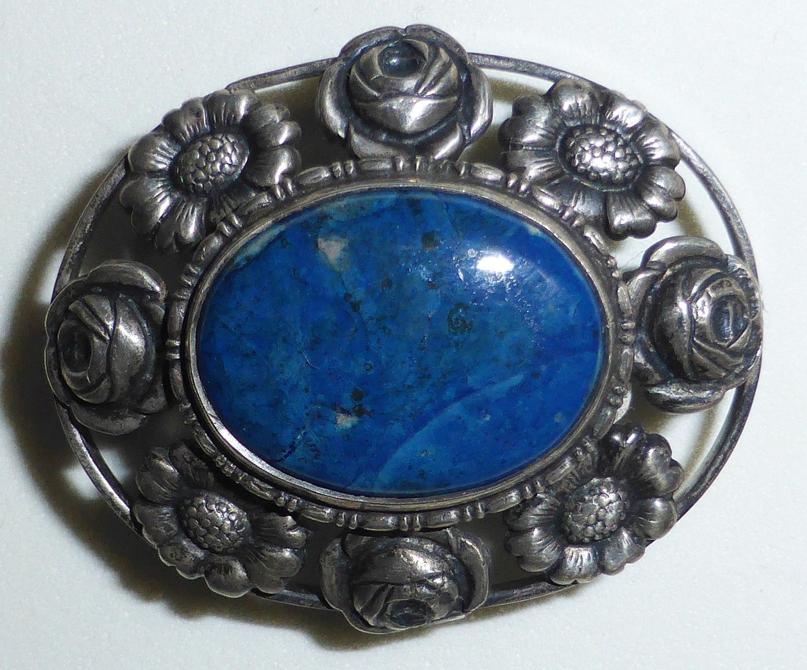 Spille & Fermagli: Wunderschöne Jugendstil-Brosche, Silber mit Lapislazuli – Usato da Sonceboz-Sombeval venduto da Artdecolove