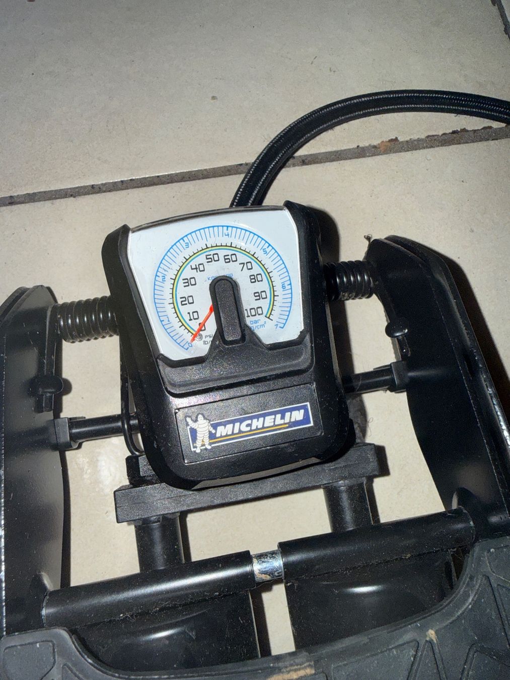 Pumpen: Pompe vélo MICHELIN – Gebraucht aus St imier von sav_bjf9 1
