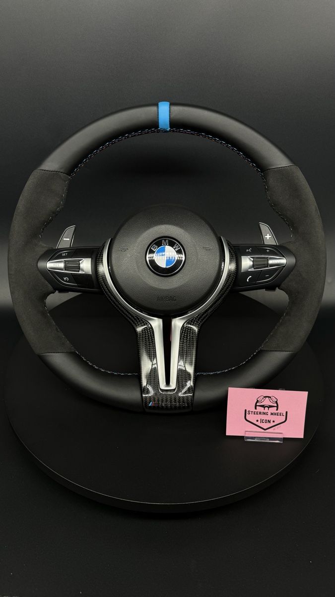 BMW Tutti pezzi di ricambio auto: BMW MPerfomance Lenkrad Alcantara/Leder – Nuovo e nell'imballaggio originale da Oensingen venduto da custom_lenkraeder