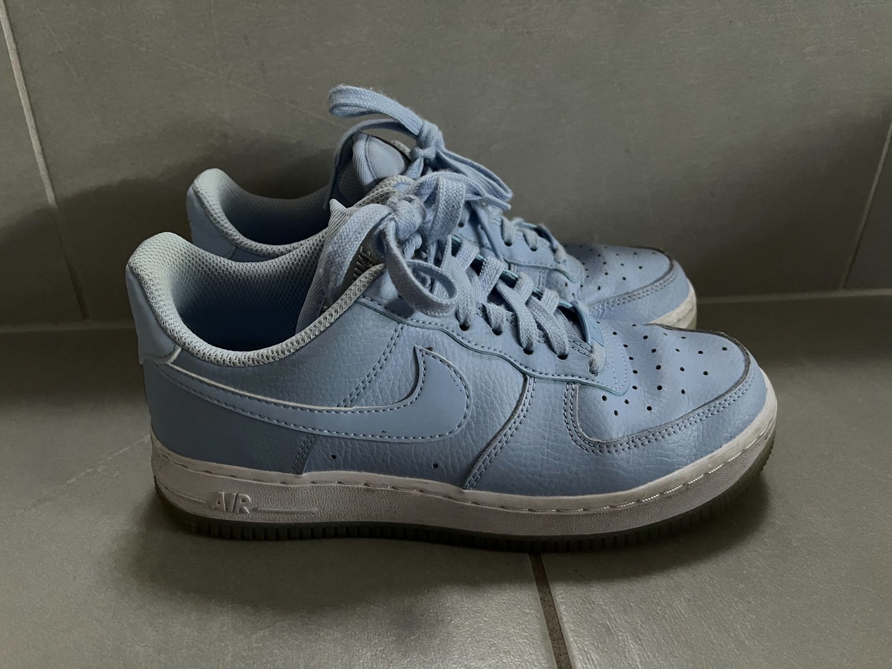 Nike Scarpe da uomo: Nike Air Force 1 – Usato da Büsserach venduto da vimeco.43 1