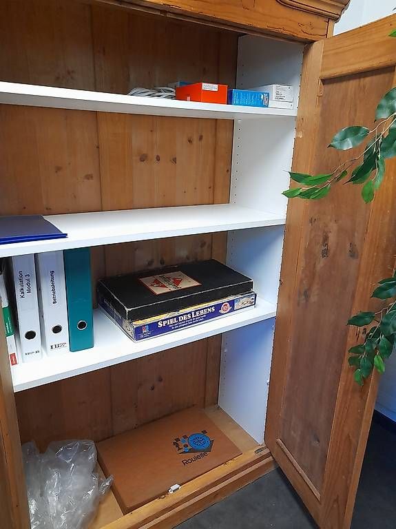 Schränke: Schrank – Gebraucht aus Gelfingen von pm5_79rb 1