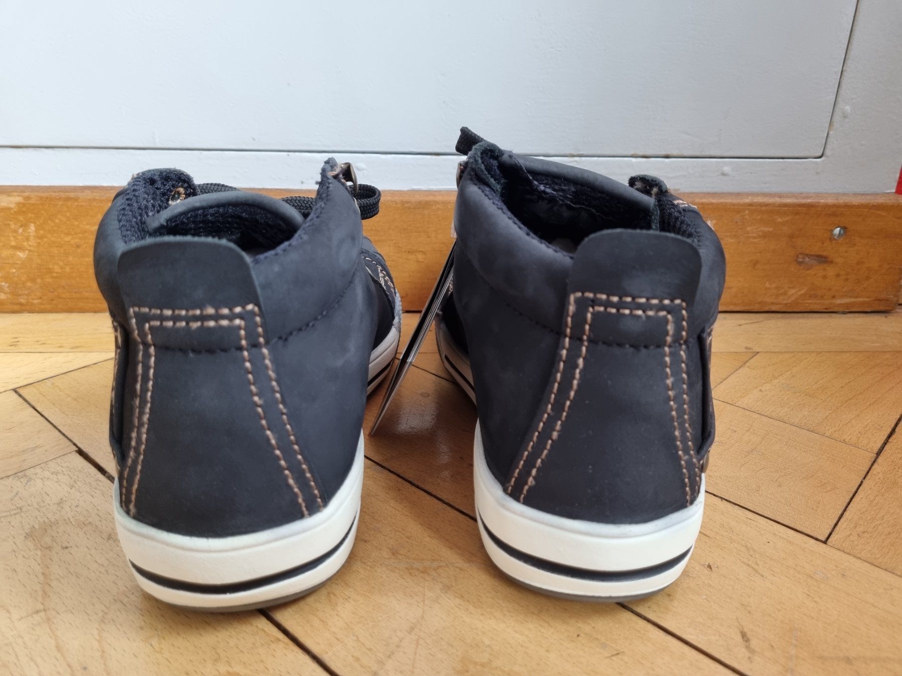 Scarpe da uomo: Red brick Sicherheitsschuh Grösse 37 – Nuovo e nell'imballaggio originale da Schönenwerd venduto da Chez_Mimi 4