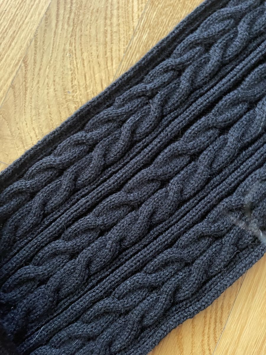Foulard & Sciarpe: Schal Schicker Winter Schal, schwarz, mit Pelzbommel – Usato da Rüschlikon venduto da Lajniii 4