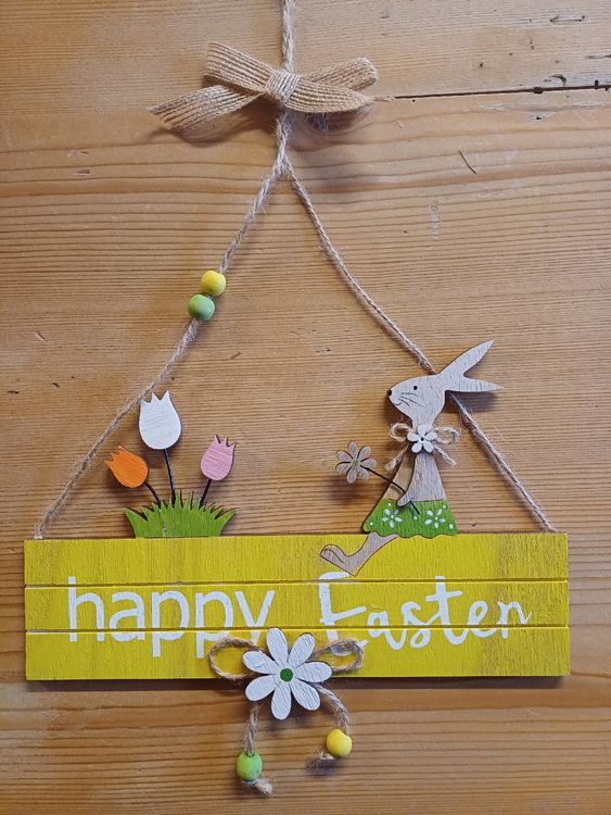 Oster Türschild Kranz Aus Holz – Happy Easter Mit Häschen & Blumen (34,5x28,6 Cm)