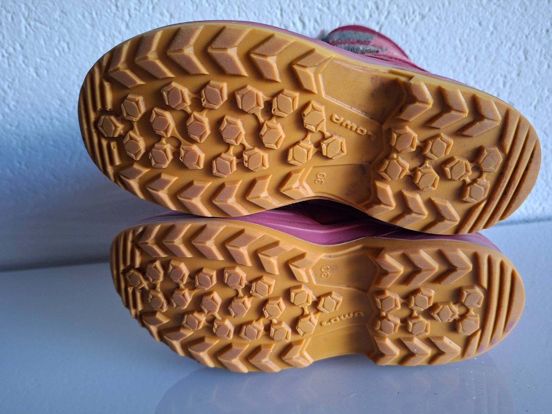Lowa Scarpe per ragazze: Kinder Winterstiefel Lowa Grösse 30 – Usato da Erlinsbach venduto da pfunky 5