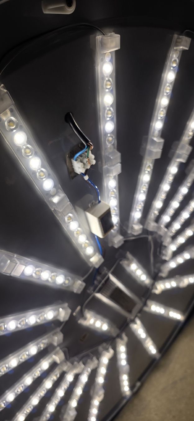 Lampadari & plafoniere: Runde Deckenlampe mit LED-Sternenhimmel-Effekt  – Usato da Wittenbach venduto da gruezi-schwiz 2