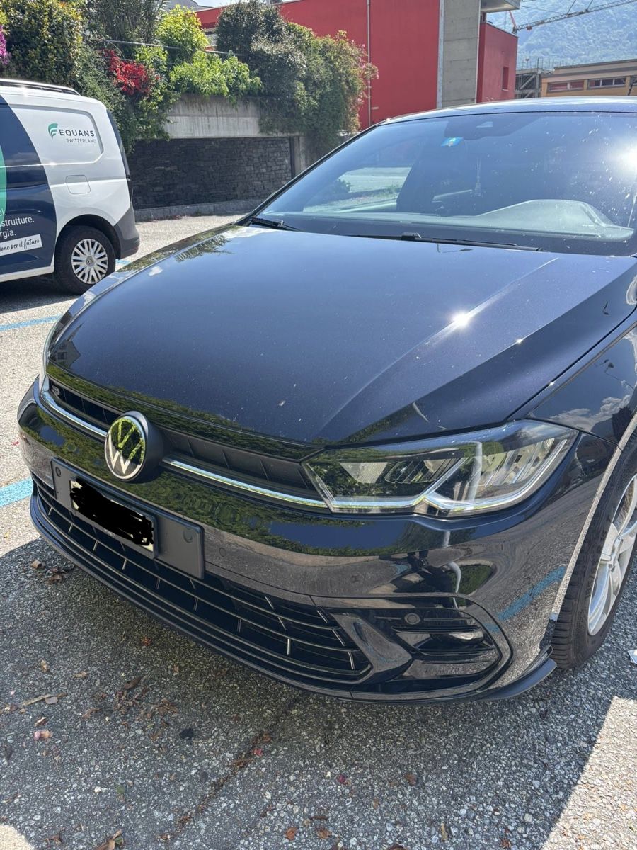 VW Automobili: VW Polo 1.0 TSI R-Line  – Usato da Giubiasco venduto da tyr_tg7z