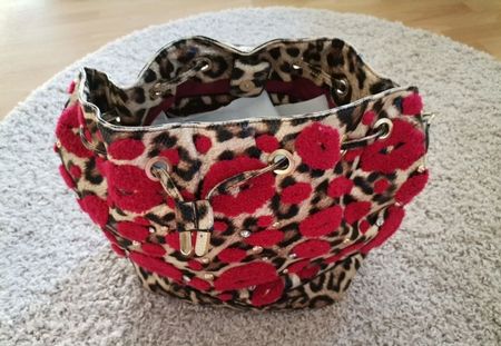 Tasche, Bucket Bag, Leo/Kuss Design❤️