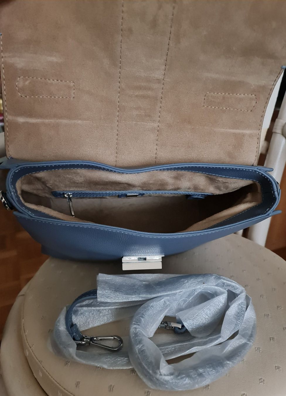 Hugo Boss Borse da donna: Hugo Boss Tragtasche. Neu. – Nuovo e nell'imballaggio originale da Zürich venduto da Olala_ 3