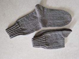 handgestrickte Socken Gr. 43