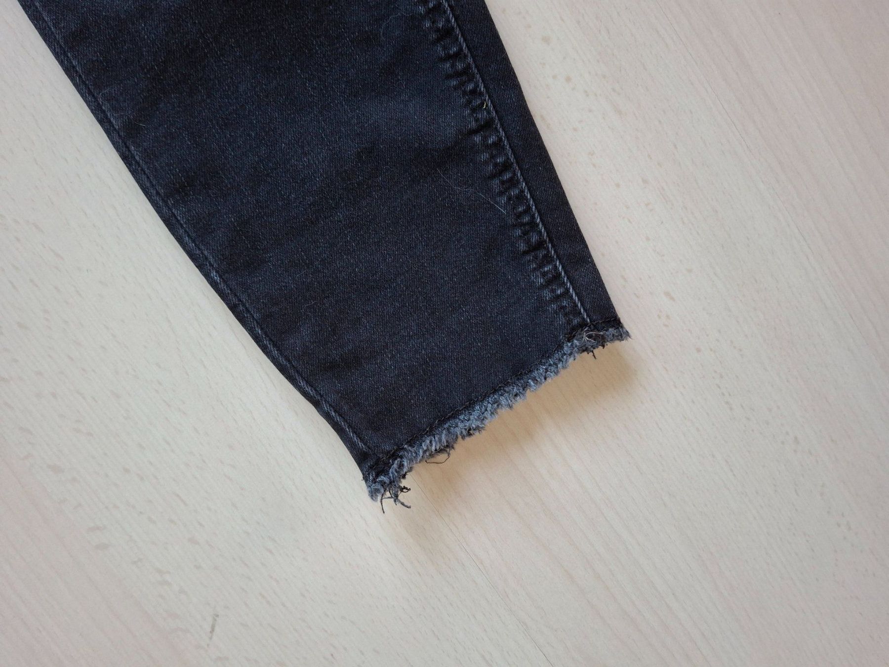 Jeans: Schwarze ONLY Jeans Gr. L Onlyblush mid ank raw – Gebraucht aus Walterswil SO von Mama_noel 1
