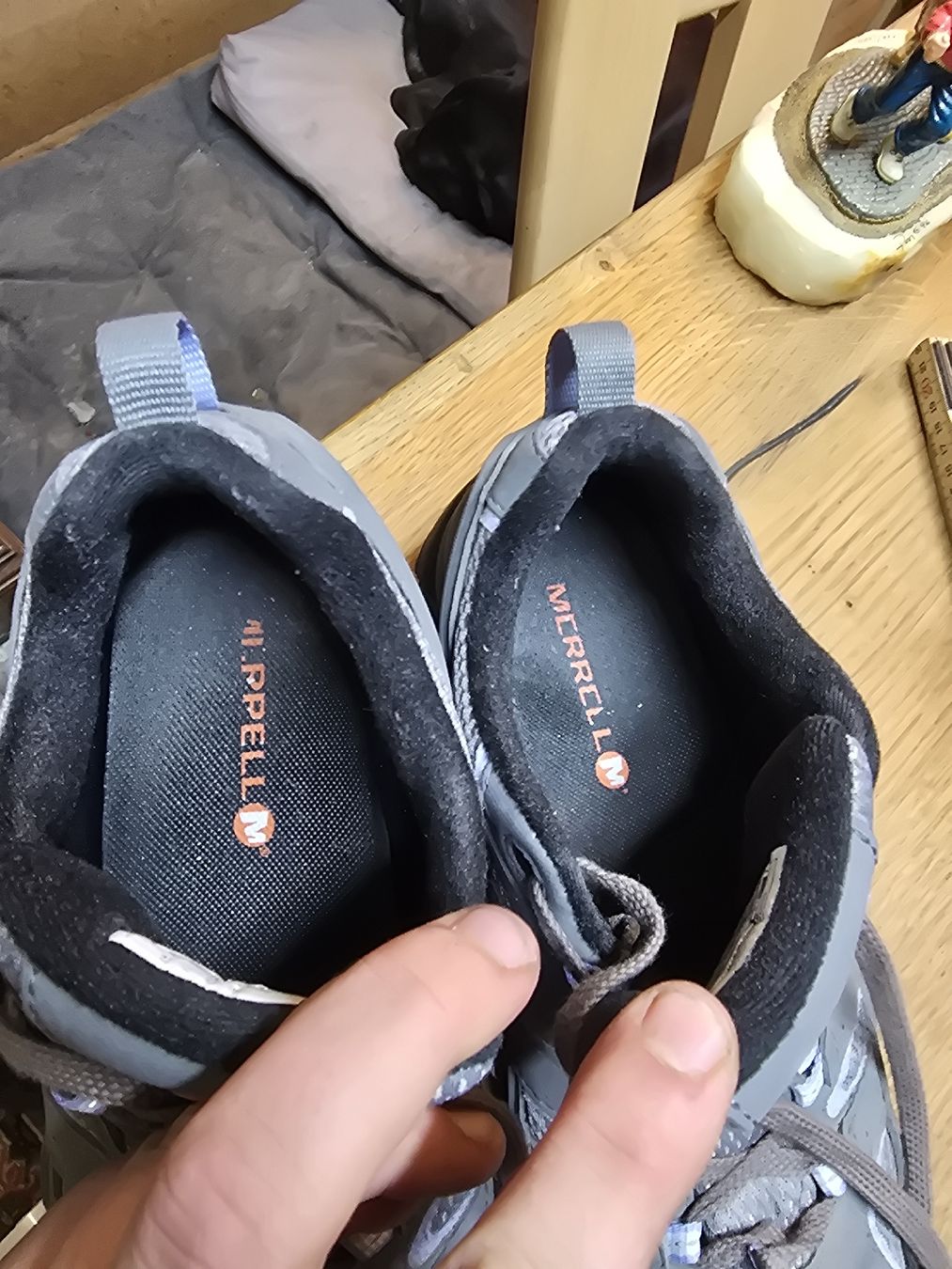 Merrell Scarpe da uomo: Merrell Trekkingschuhe, Grösse 40.5, Grau – Usato da Rorschach venduto da TimelessTrading 1