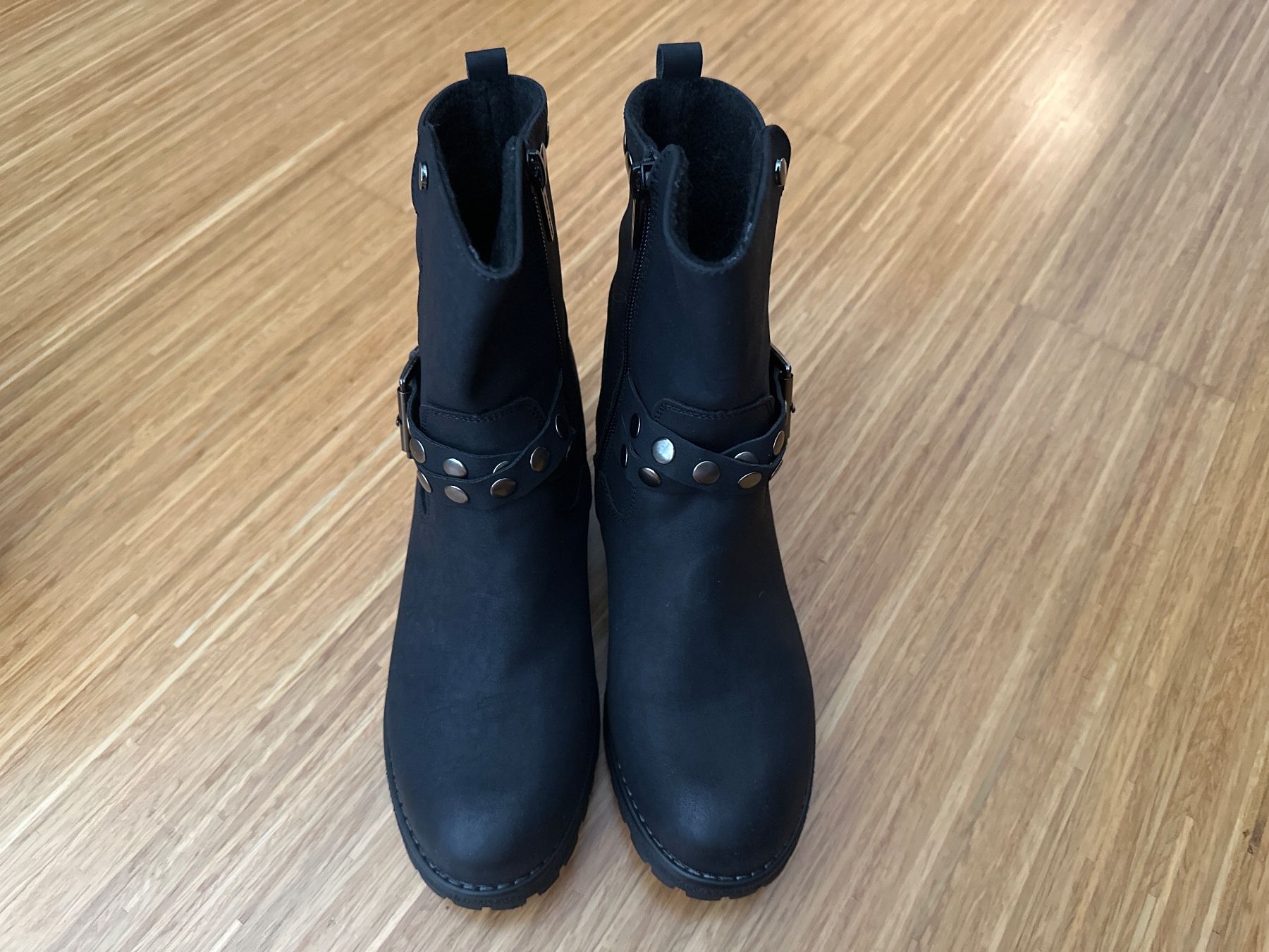 Scarpe da donna: Damen Stiefel schwarz Grösse 39 – Usato da Glattpark(Opfikon) venduto da giu_ml7l