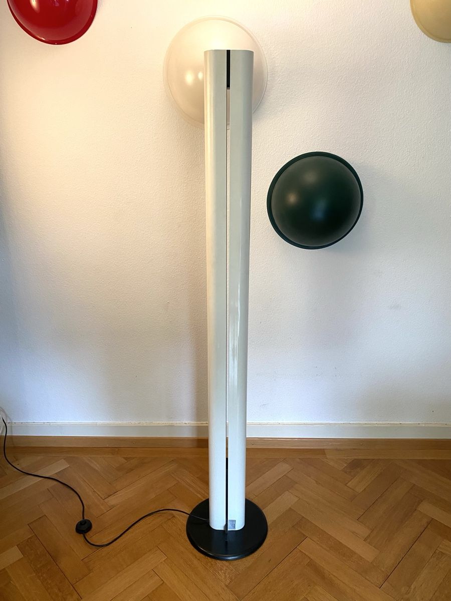 Artemide Lampade: Design Stehlampe Leuchte Artemide – Usato da Olten venduto da sportwelt 1