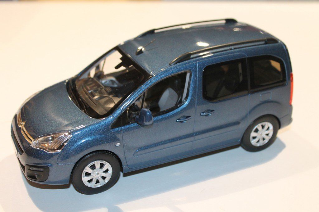 Norev Modellini d'auto: Citroën Berlingo 2016 1:18 Norev – Usato da Rothrist venduto da Juana5 4