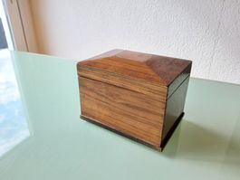 Coffret rectangulaire en bois vintage 