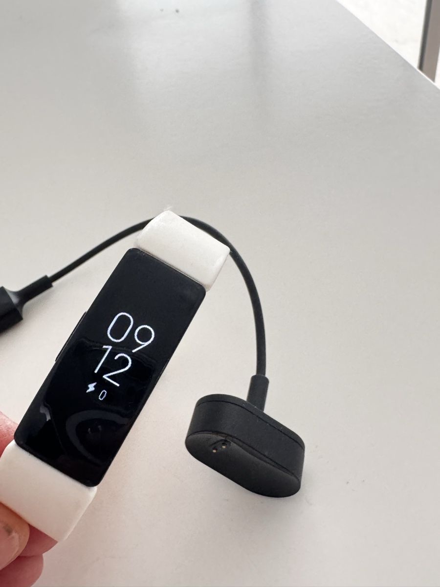 Fitbit Mesurer: fitbit inspire, schrittzähler, inkl. kabel – D'occasion à sargans par lnoa