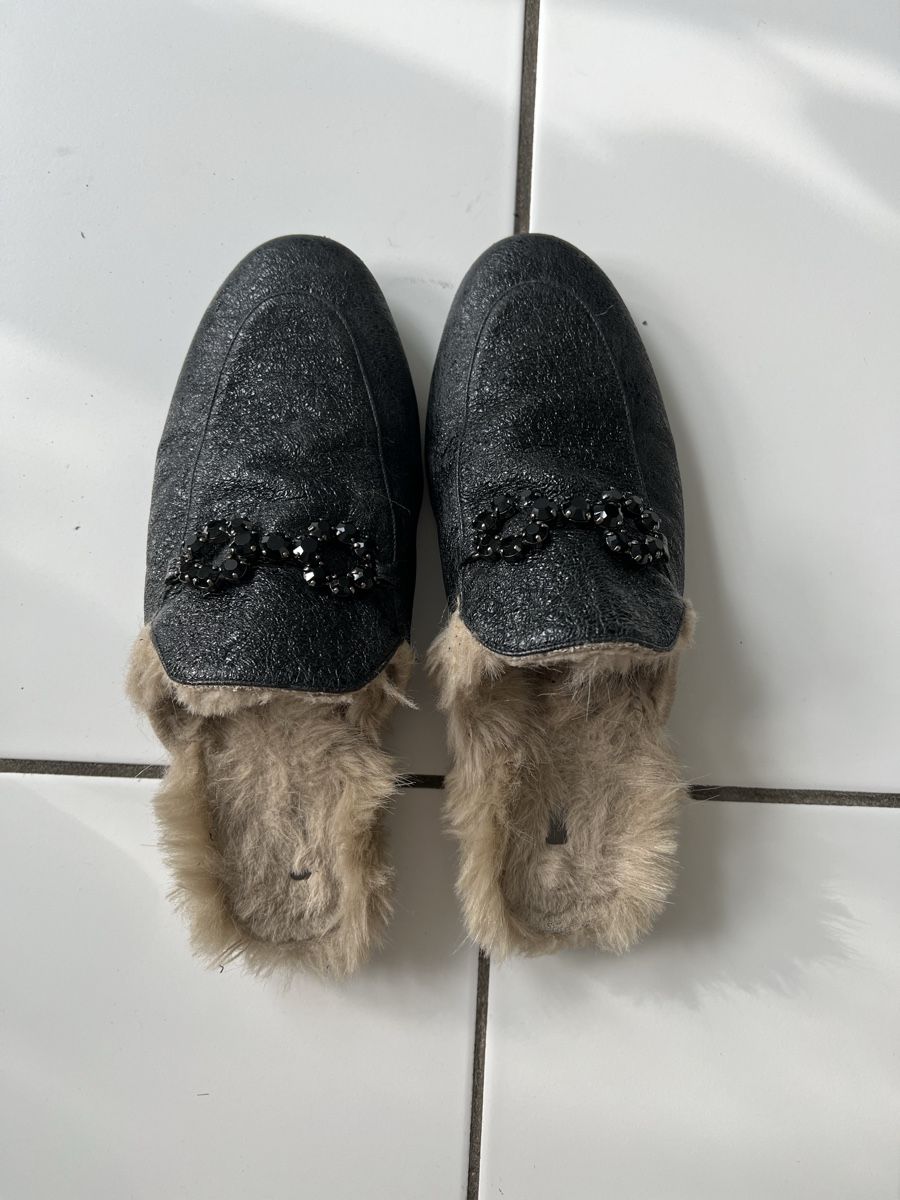 Globus Damenschuhe: Shoes with fur – Gebraucht aus Zürich von agi_j875 4