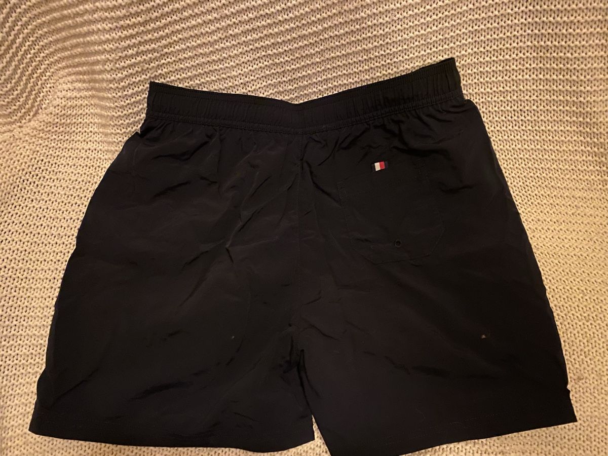 Tommy Hilfiger Costumi da bagno: Shorts Tommy Hilfiger taille 14-16 ans – Nuovo (secondo la descrizione) da Geneve venduto da Monthoux13 1