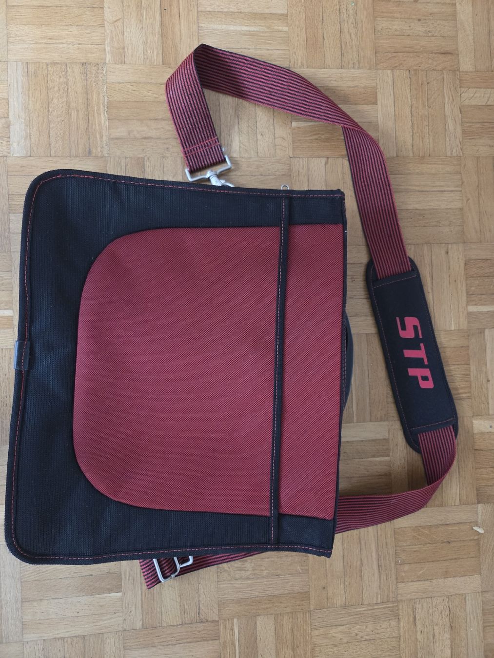 Koffer & Taschen: Laptop-Tasche STP  – Gebraucht aus Aarau von crissta