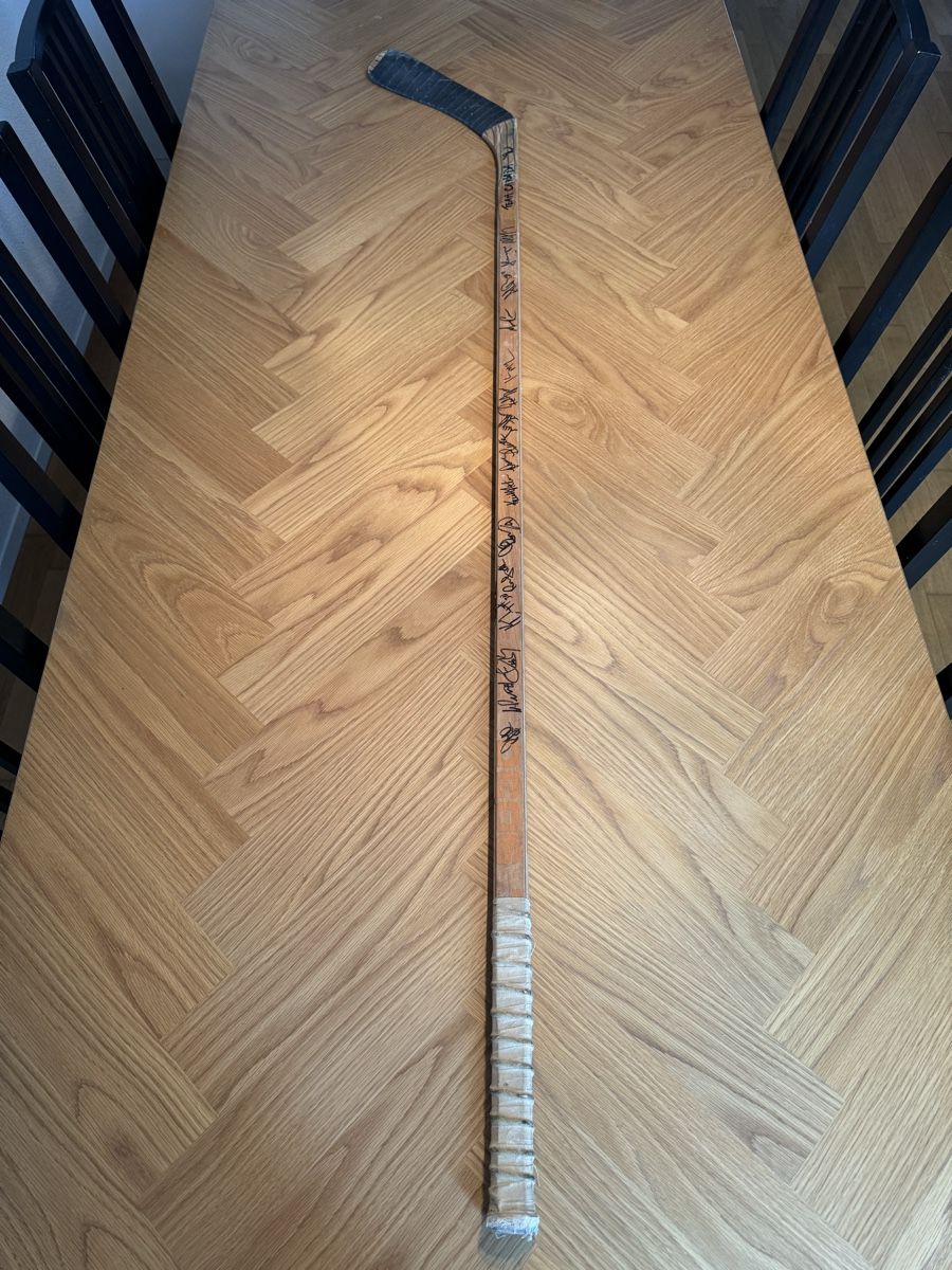 Bastoni & Pale: Eishockeyschläger mit Autogramme Team Canada – Usato da Ueberstorf venduto da savas90 6