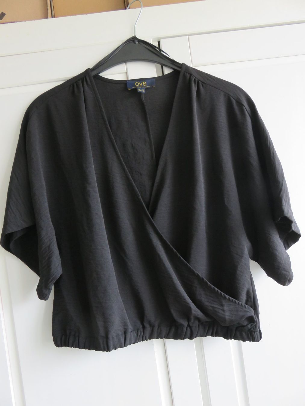 Camicette: Schwarze Wickel-Bluse von OVS, Gr. M – Nuovo (secondo la descrizione) da Lachen SZ venduto da portofino01