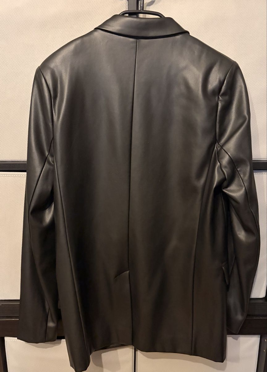 Primark Giacche: Trendiger, schwarzer Kunstleder-Blazer – Nuovo (secondo la descrizione) da Emmenbrücke venduto da Nardi 1