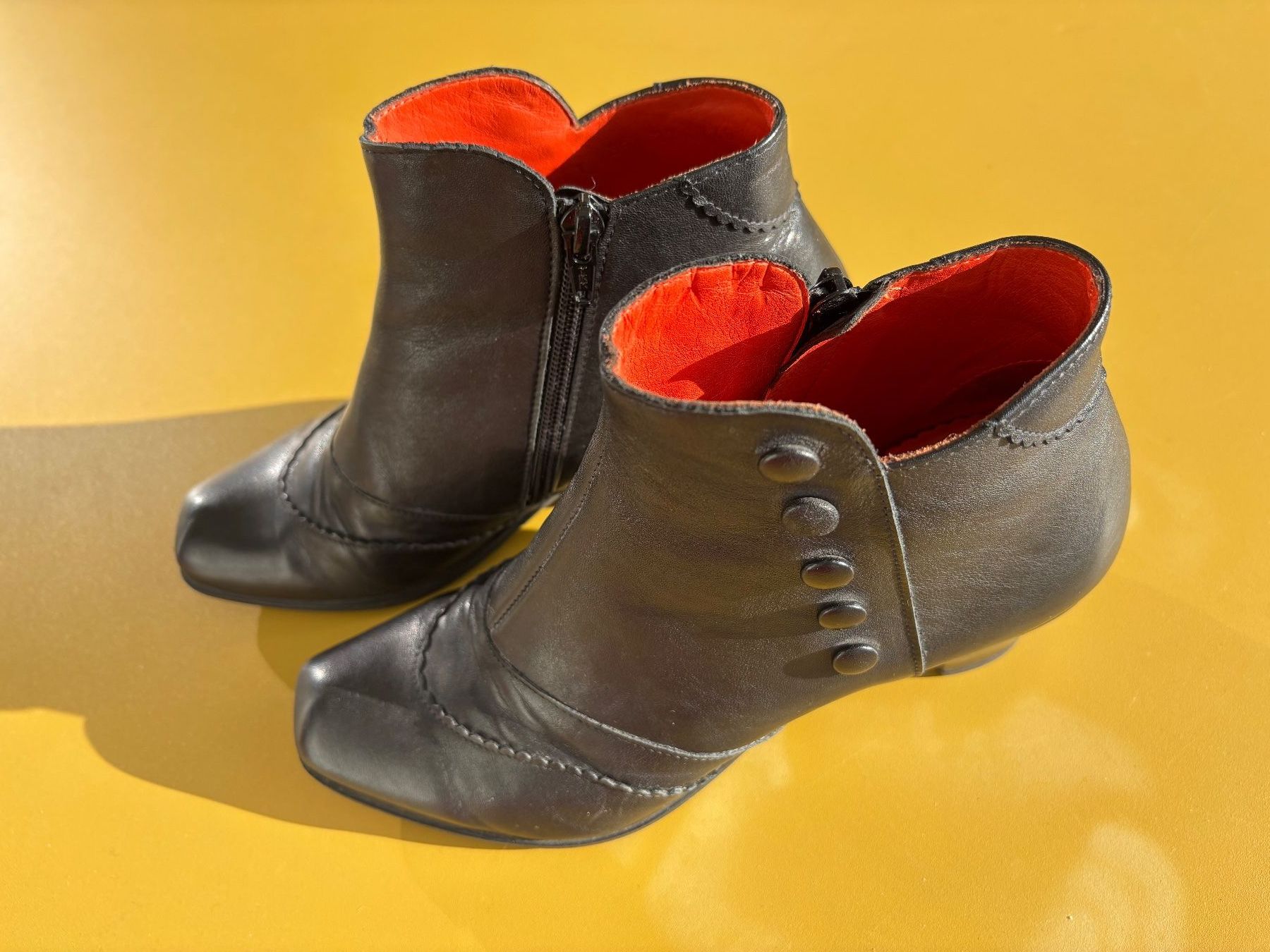 Scarpe da donna: VABEENE Lederstiefeletten Gr. 37 – Usato da Zürich venduto da missmodernage 2