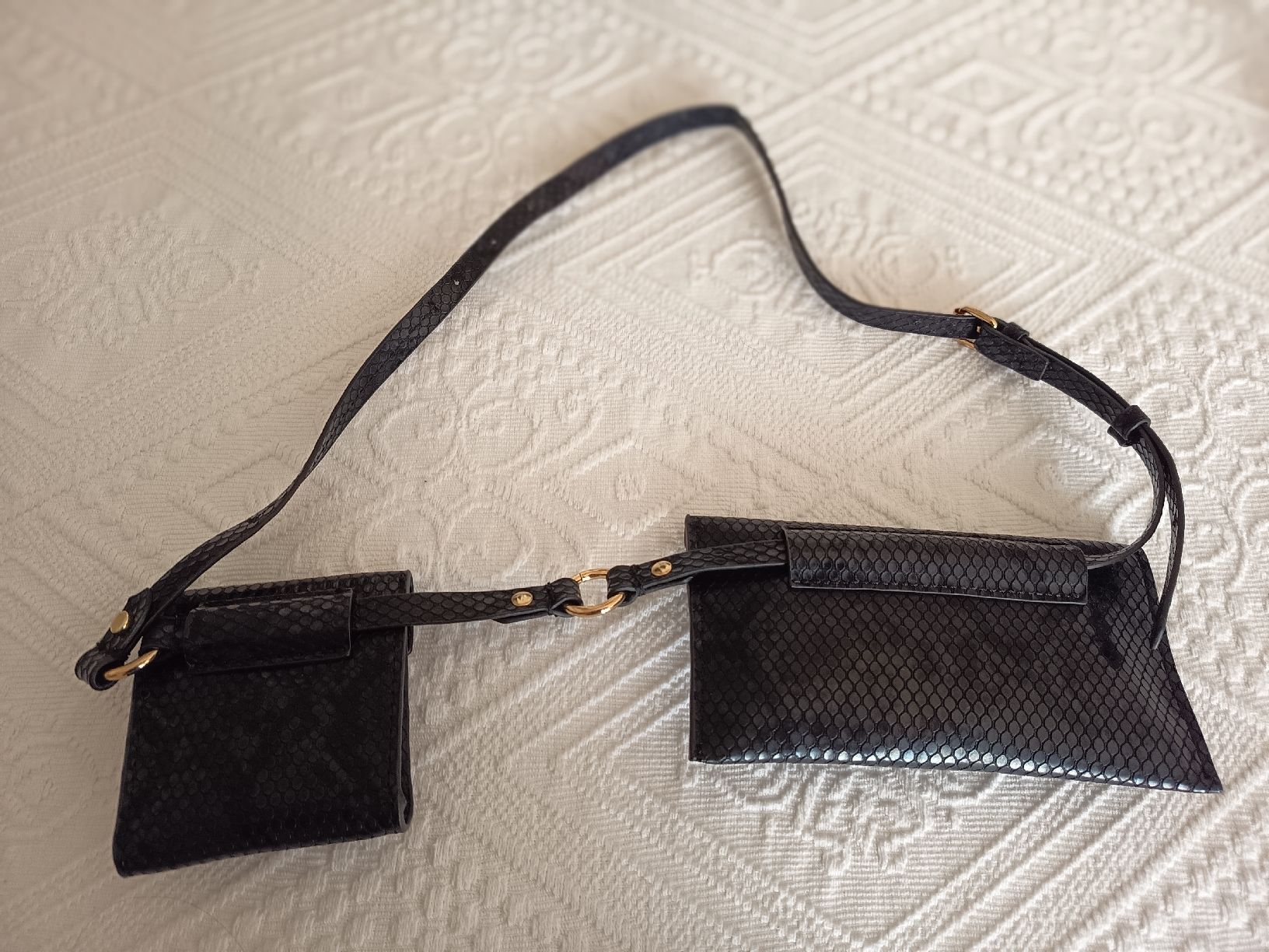 Zara Taschen für Damen: Belt Bag Textured with Two Pouches – Neu (gemäss Beschreibung) aus Basel von beg_6v7r 1