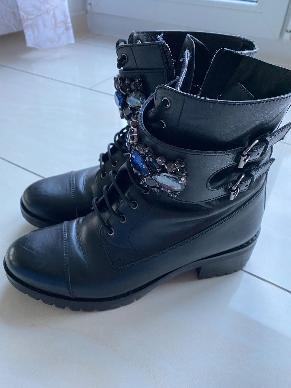 Damenschuhe: Stiefel, Stiefelette, Leder – Gebraucht aus Eiken von jessycat01 2