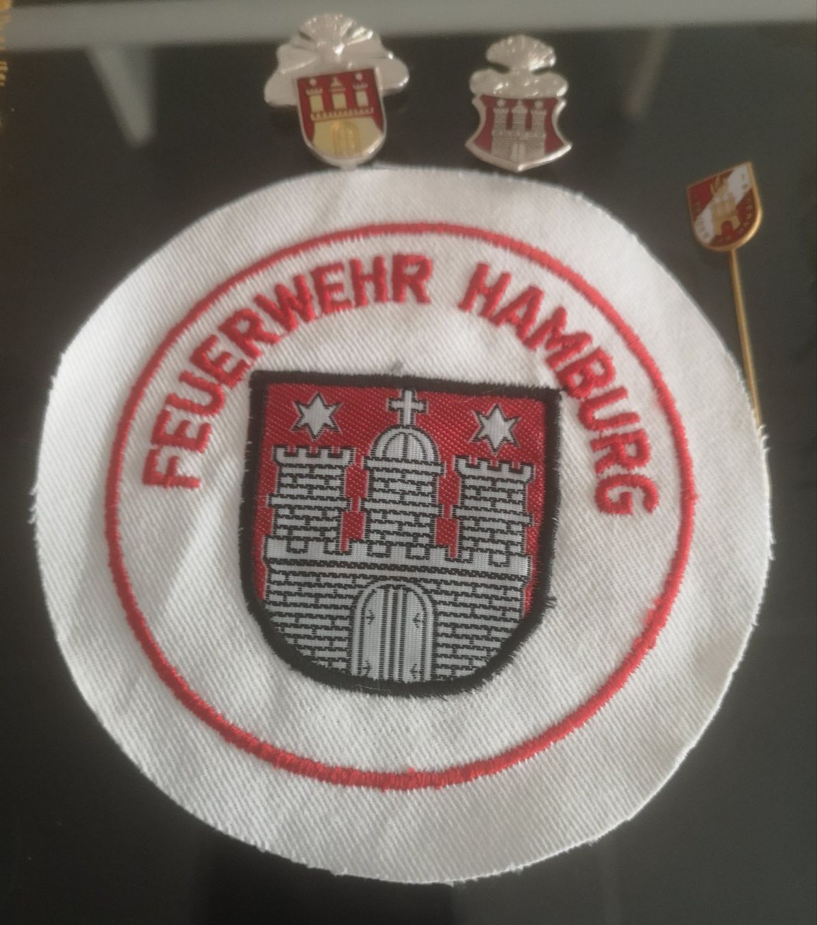 Toppe: Feuerwehr Hamburg – Nuovo (secondo la descrizione) da Rubigen venduto da Wbowtie