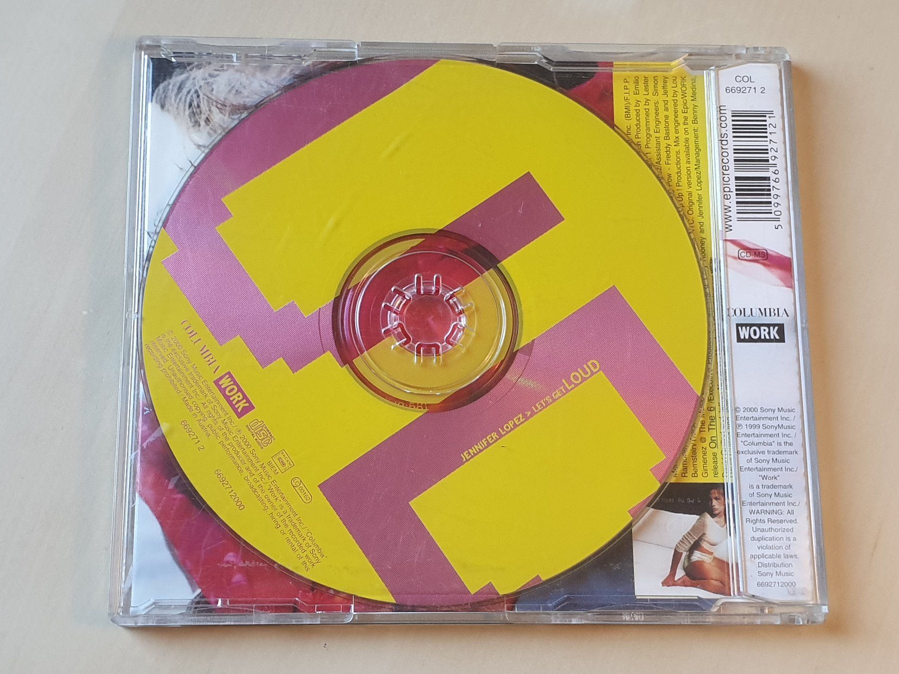 CD: Jennifer Lopez lets get loud – Usato da Stansstad venduto da collectorsshop 1