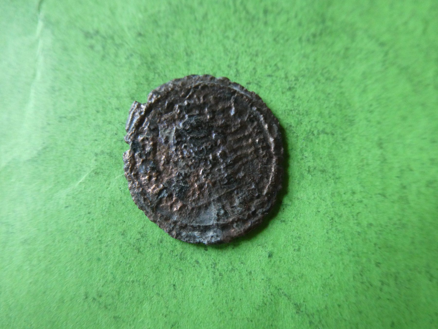 Tutti le monete: uralte Bronzemünze 20 mm     1.55 g – Usato da Hinterforst venduto da Rohusri 2