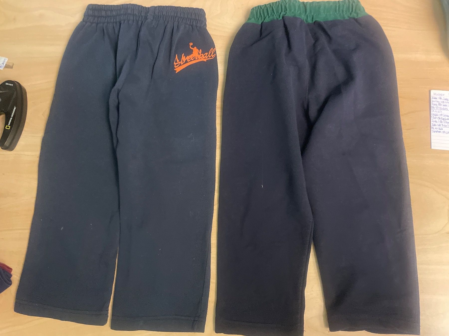 Pantaloni: 2 Sweat Trainerhosen Gr.104 – Usato da Obergerlafingen venduto da cabo4 1